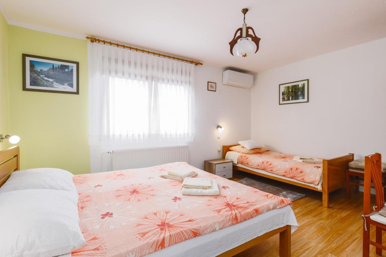 Apartment Zalac Slunj Esterno foto