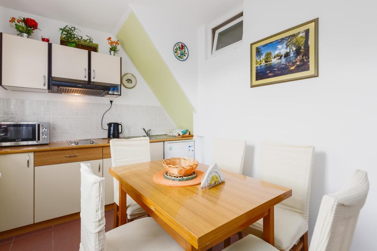 Apartment Zalac Slunj Esterno foto